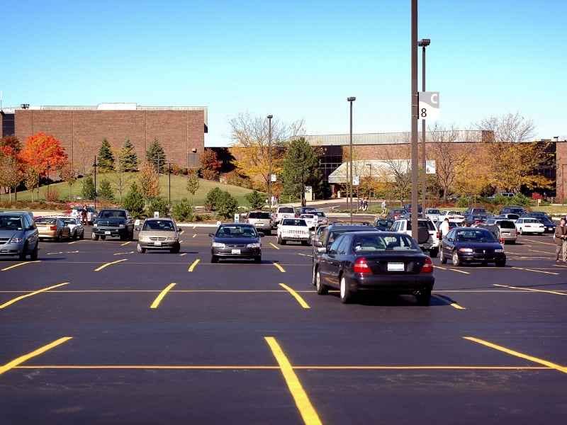 ALTA Title Survey Retail Center Access Clarksville Tennessee - Clarksville Land Surveying ALTA title survey for a retail center in Clarksville, Tennessee, showing multiple vehicle access points and shared parking areas.